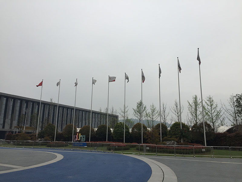 會展中心多根旗桿12